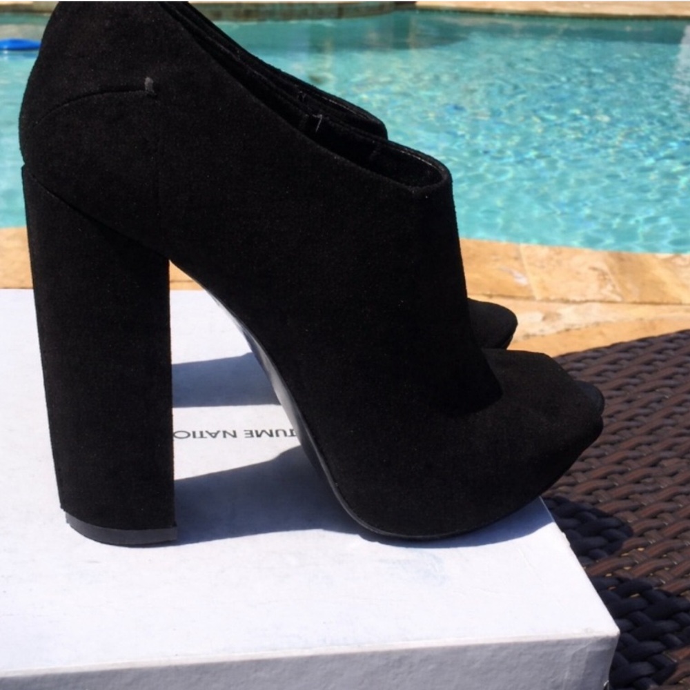 Women’s Black Suede Peep-Toe Block Heel CNC Costume National